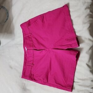 Loft "The Riviera Short" size 8 and dark pink. In like new condition.